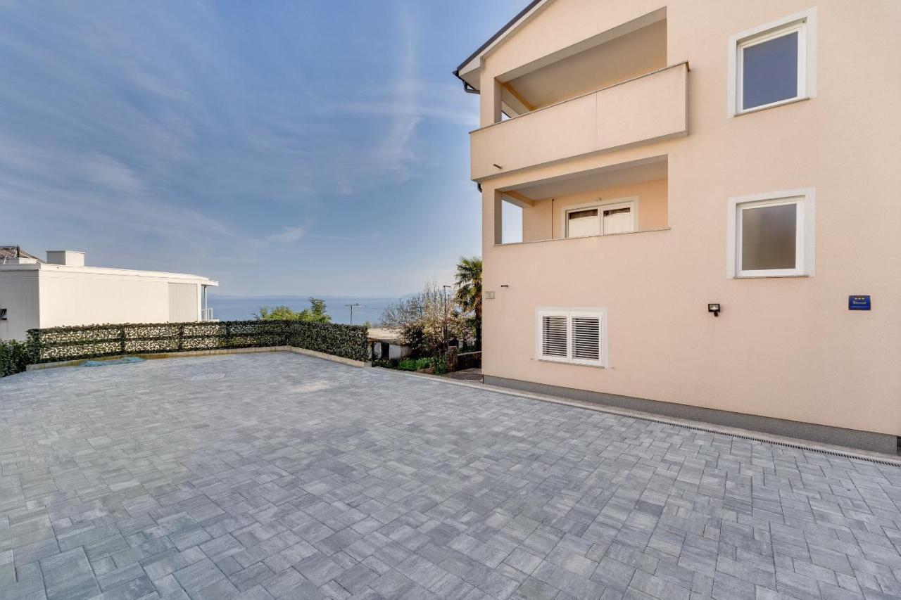 Apartments Baricevic Opatija Exteriör bild