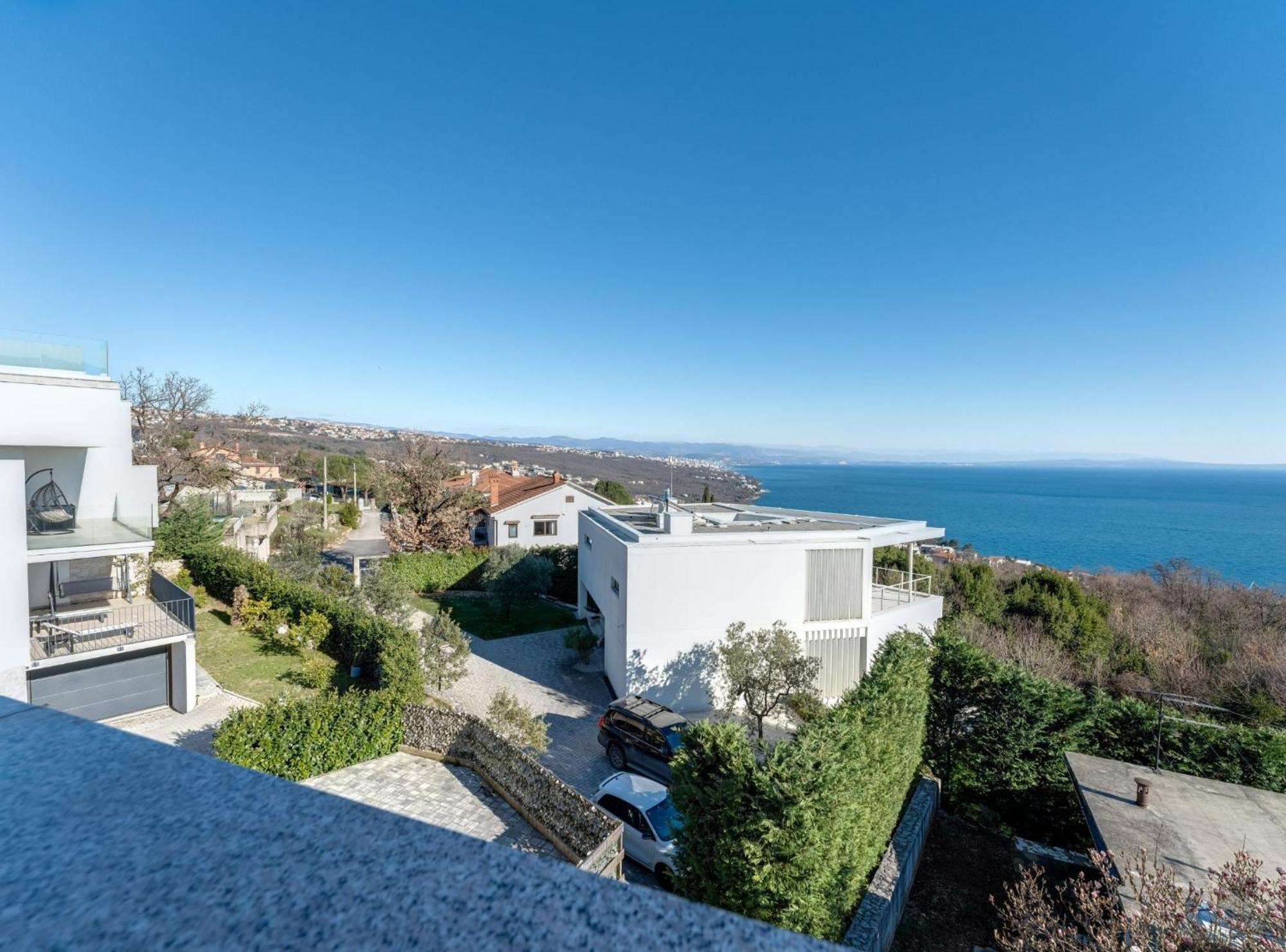 Apartments Baricevic Opatija Exteriör bild